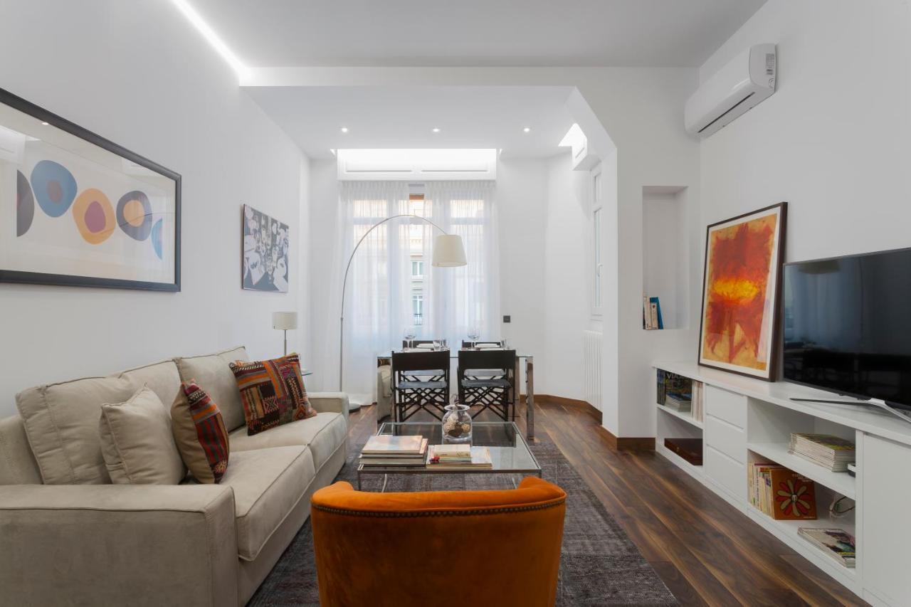 Dobohomes - Gran Via 2 Madrid Exterior photo